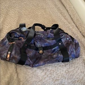 Lululemon bag